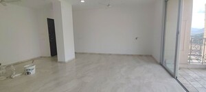 Room in 3 BHK Apartment at Hiranandani Estate Rodas Enclave, Ghodbunder Road – for Rent