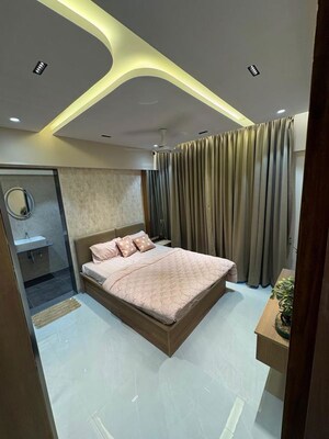 Team Area in 2 BHK Apartment at Shan Windsor, Malad West – for Sale