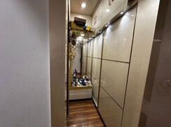 5 BHK + Extra Room Penthouse For Rent in Ambience Tivertone