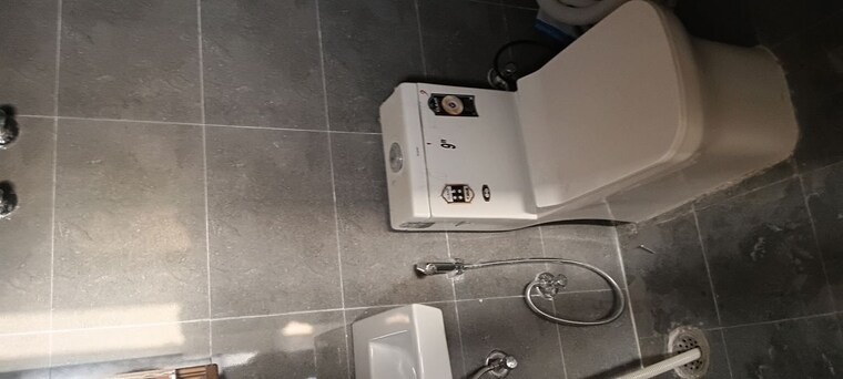 Bathroom, gls-avenue-81 2.5 Bedroom 730 Sq.Ft. Apartment In Sector 81 Gurgaon 10387840