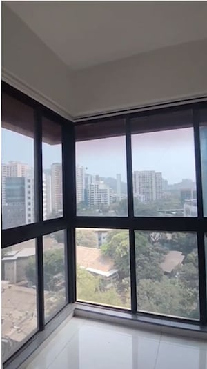 Bedroom in 2 BHK Apartment at Chembur – for Rent