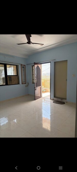 Room in 3 BHK Apartment at Dharti Silver, Chandkheda – for Rent