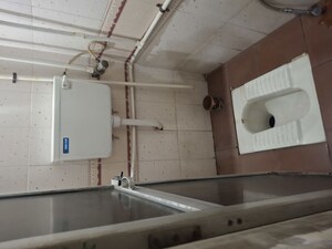 Bathroom in 1 BHK Apartment at Aashirwad CHS, Ghansoli – for Rent