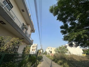  Plot For Sale in Sector 65