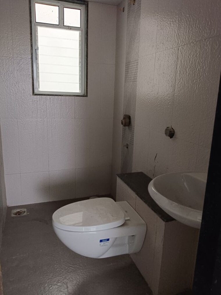 Bathroom, ikon-queens-tower 2 Bedroom 981 Sq.Ft. Apartment In Mohammadwadi Pune 10387921