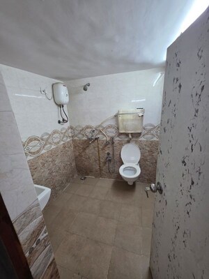 Bathroom in 3 BHK Villa at Chembur – for Rent
