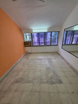 Room in 3 BHK Villa at Chembur – for Rent