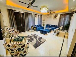 3 BHK Builder Floor For Rent in Sarswati Kunj II