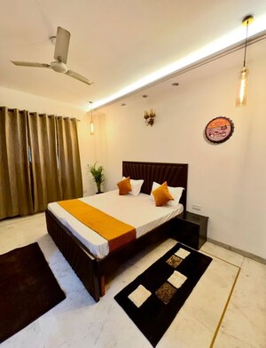 Living Room in 3 BHK Builder Floor at Sarswati Kunj ii – for Rent