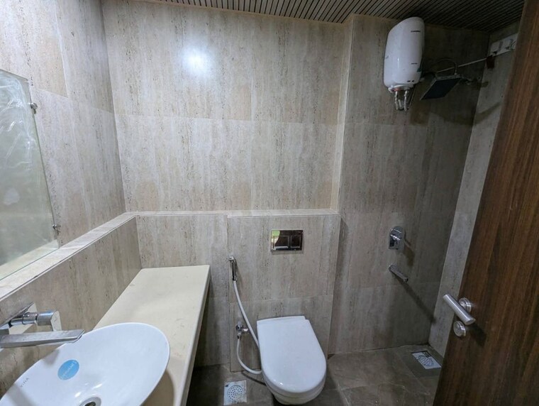 Bathroom, tridhaatu-morya 2 Bedroom 680 Sq.Ft. Apartment In Chembur Mumbai 10388023