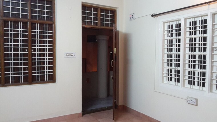 Room, rt nagar 1 Bedroom 652 Sq.Ft. Independent House In Rt Nagar Bangalore 10388048