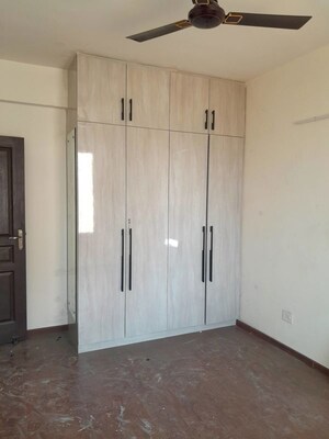 Room in 3.5 BHK Apartment at 3C Orris Greenopolis, Sector 89 – for Rent
