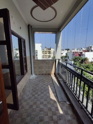 2 BHK Builder Floor For Rent in Laxman Chowk