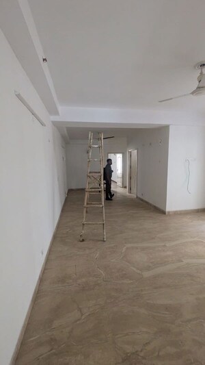 Room in 3 BHK Apartment at Supertech Araville, Sector 79 – for Rent