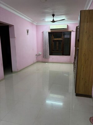 Hall in 2 BHK Apartment at Upper Govind Nagar – for Rent