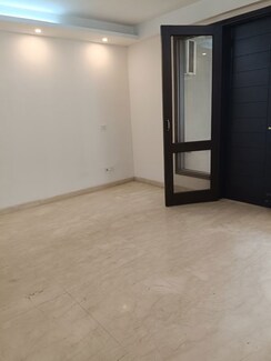 4 BHK + Pooja Room,Servant Room,Study Room,Extra Room,Basement,Store Room Builder Floor For Sale in New Friends Colony