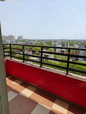 Balcony in Studio Apartment at Stellar Mi Citihomes, Omicron Iii Greater Noida – for Rent