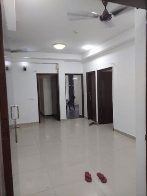 Room in 2.5 BHK Apartment at Eros Sampoornam, Sector 2 Greater Noida – for Sale