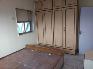 Room in 2 BHK Apartment at Tapovan Apartment Malad East, Malad East – for Rent