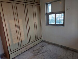 Room in 2 BHK Apartment at Tapovan Apartment Malad East, Malad East – for Rent