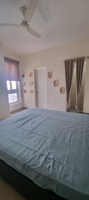Bedroom in 2.5 BHK Apartment at Emaar Emerald Estate, Sector 65 – for Rent