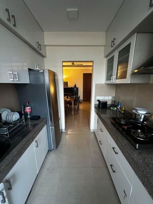 Kitchen in 2.5 BHK Apartment at Emaar Emerald Estate, Sector 65 – for Rent