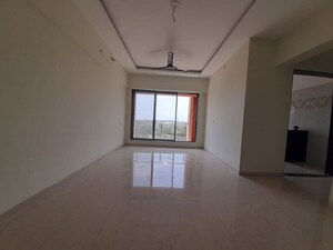 Room in 2 BHK Apartment at Goregaon West – for Rent