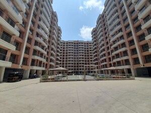 2 BHK Apartment – Exterior View View at Goregaon West - for Rent