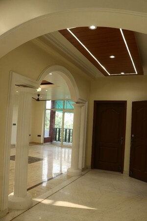 Building Lobby in 3 BHK Builder Floor at Defence Colony – for Rent
