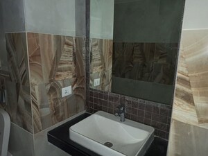 Bathroom in 2 BHK Apartment at M3M Urbana Premium, Sector 67 – for Sale