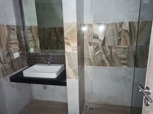 Bathroom in 2 BHK Apartment at M3M Urbana Premium, Sector 67 – for Sale
