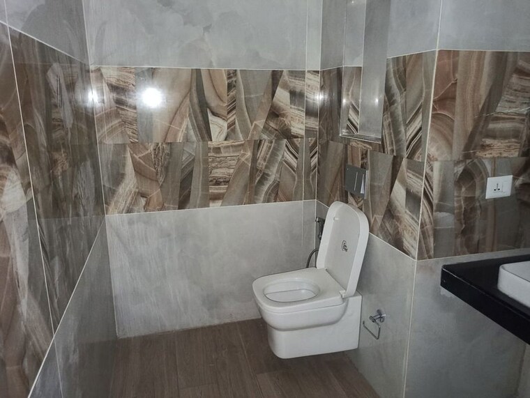 Bathroom, m3m-urbana-premium 2 Bedroom 1150 Sq.Ft. Apartment In Sector 67 Gurgaon 10388305