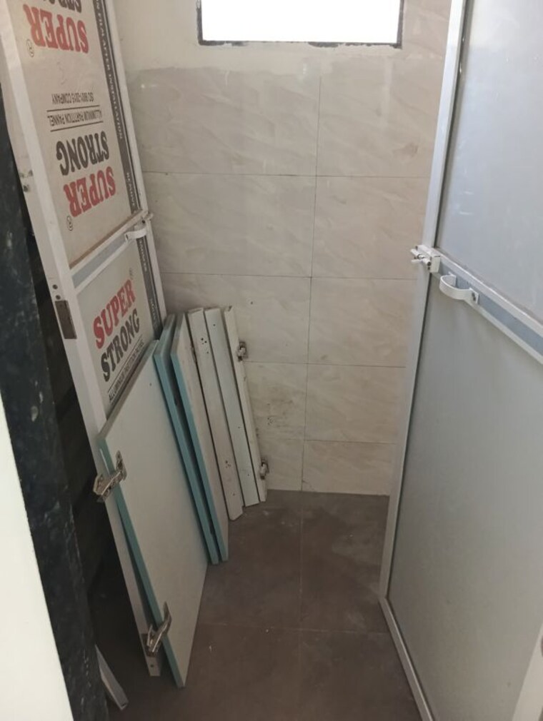 Washroom, ulwe sector 16 1 Bedroom 650 Sq.Ft. Apartment In Ulwe Sector 16 Navi Mumbai 10384480