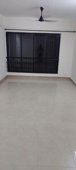 2 BHK Apartment For Rent in Montreal Tower