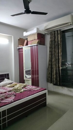 Bedroom in 2 BHK Apartment at Ellisbridge – for Rent
