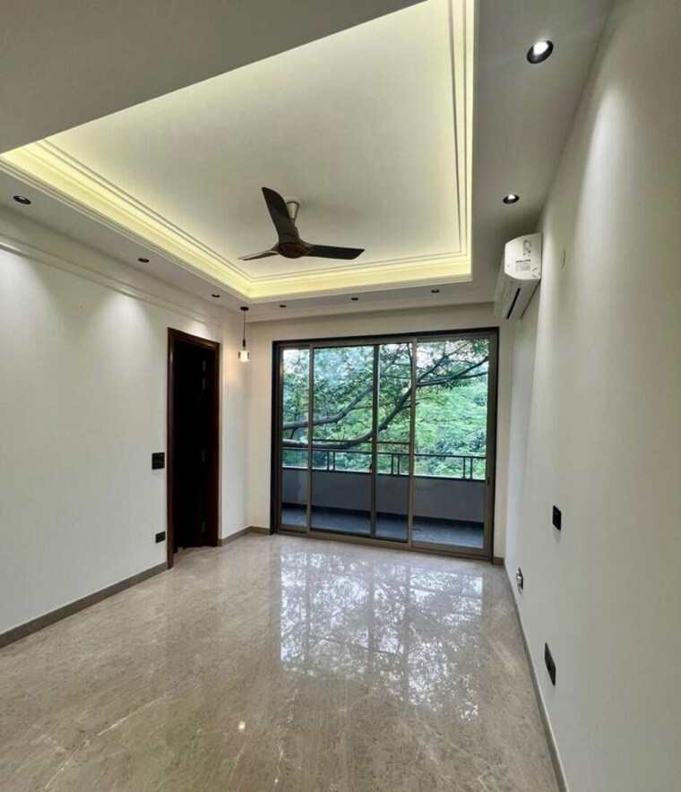 Room, safdarjung enclave 4 Bedroom 2250 Sq.Ft. Builder Floor In Safdarjung Enclave Delhi 10388397
