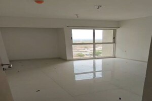 Room in 2 BHK Apartment at Lodha Upper Thane, Anjur – for Rent