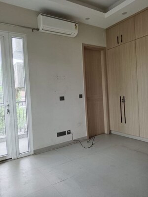 Room in 2 BHK Builder Floor at Malviya Nagar – for Rent