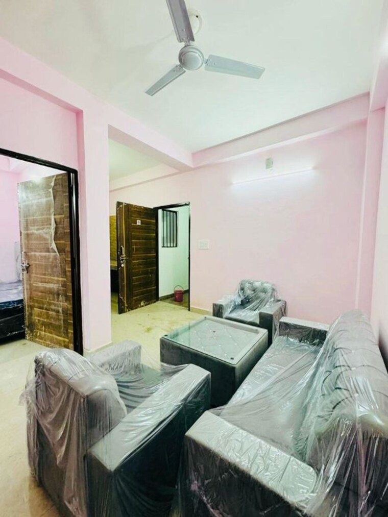 Living Room, sainik farm 1 Bedroom 600 Sq.Ft. Apartment In Sainik Farm Delhi 10388452