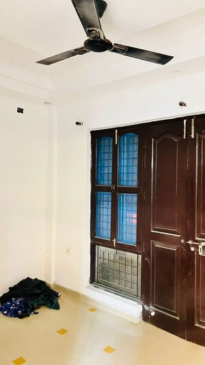 Room in 3 BHK Builder Floor at Shyam Park Extension – for Sale