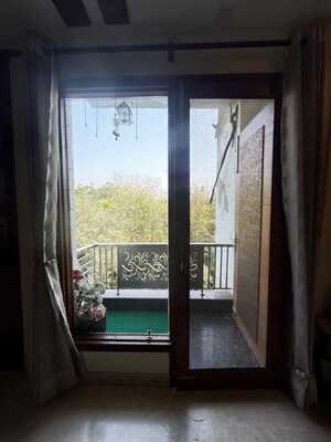 Balcony in 3 BHK Builder Floor at Chittaranjan Park – for Rent