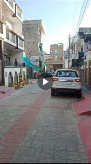 Parking in 4 BHK Independent House at Indira Nagar – for Sale