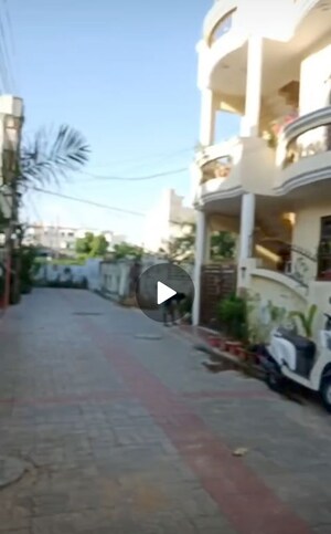 Parking in 4 BHK Independent House at Indira Nagar – for Sale