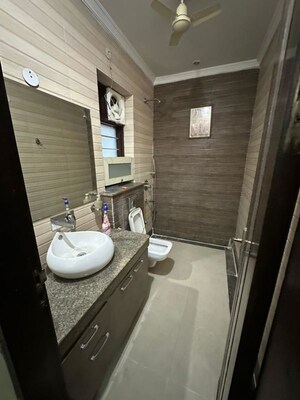 Bathroom in 3 BHK Builder Floor at SS Mayfield Gardens, Sector 51 – for Rent