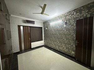 Kitchen in 3 BHK Builder Floor at SS Mayfield Gardens, Sector 51 – for Rent