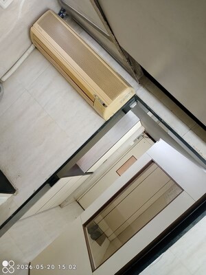   Office Space at Tardeo – for Rent