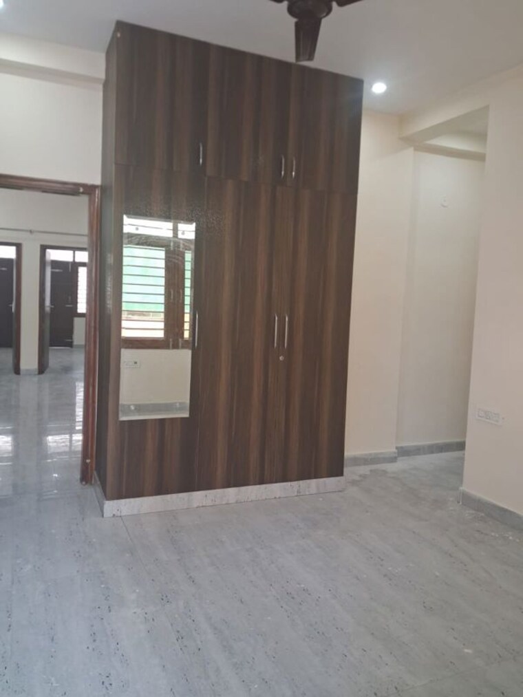 Room, rajendra colony 3.5 Bedroom 2250 Sq.Ft. Builder Floor In Rajendra Colony Faridabad 10388577