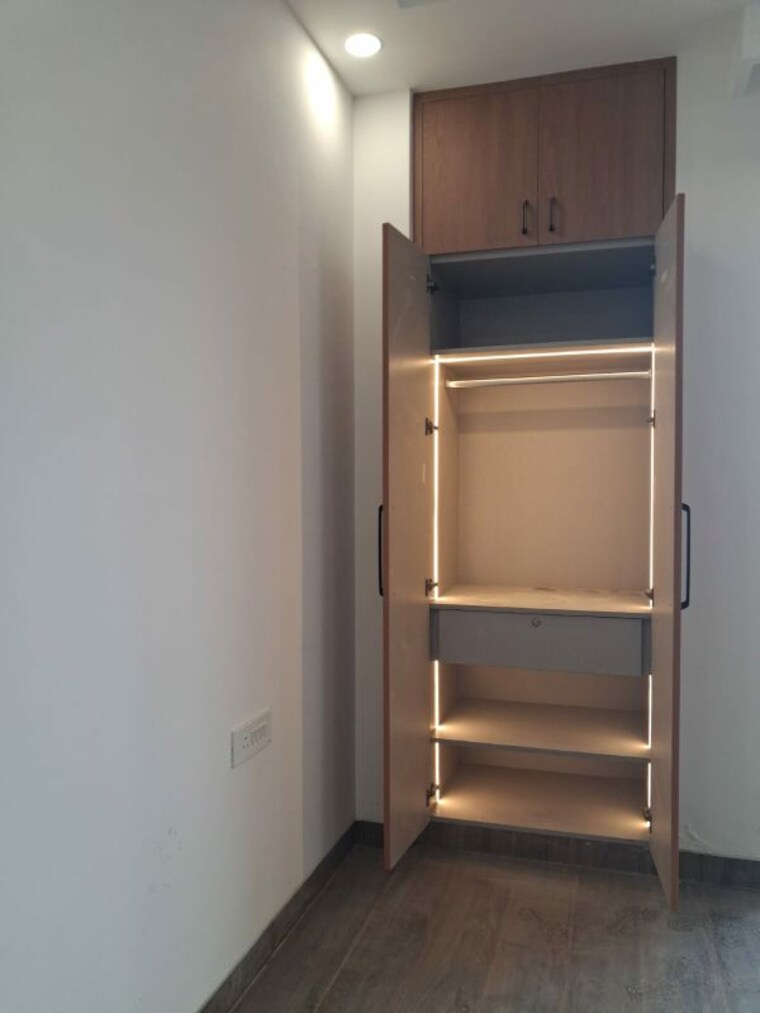 undefined, hbh colony 4 Bedroom 2250 Sq.Ft. Builder Floor In Hbh Colony Faridabad 10388579