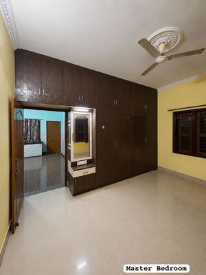 Room in 2 BHK Independent House at Patia – for Rent