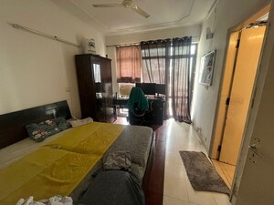 Room in 2 BHK Apartment at Mittal Cosmos Executive Apartment, Sector 2 – for Rent